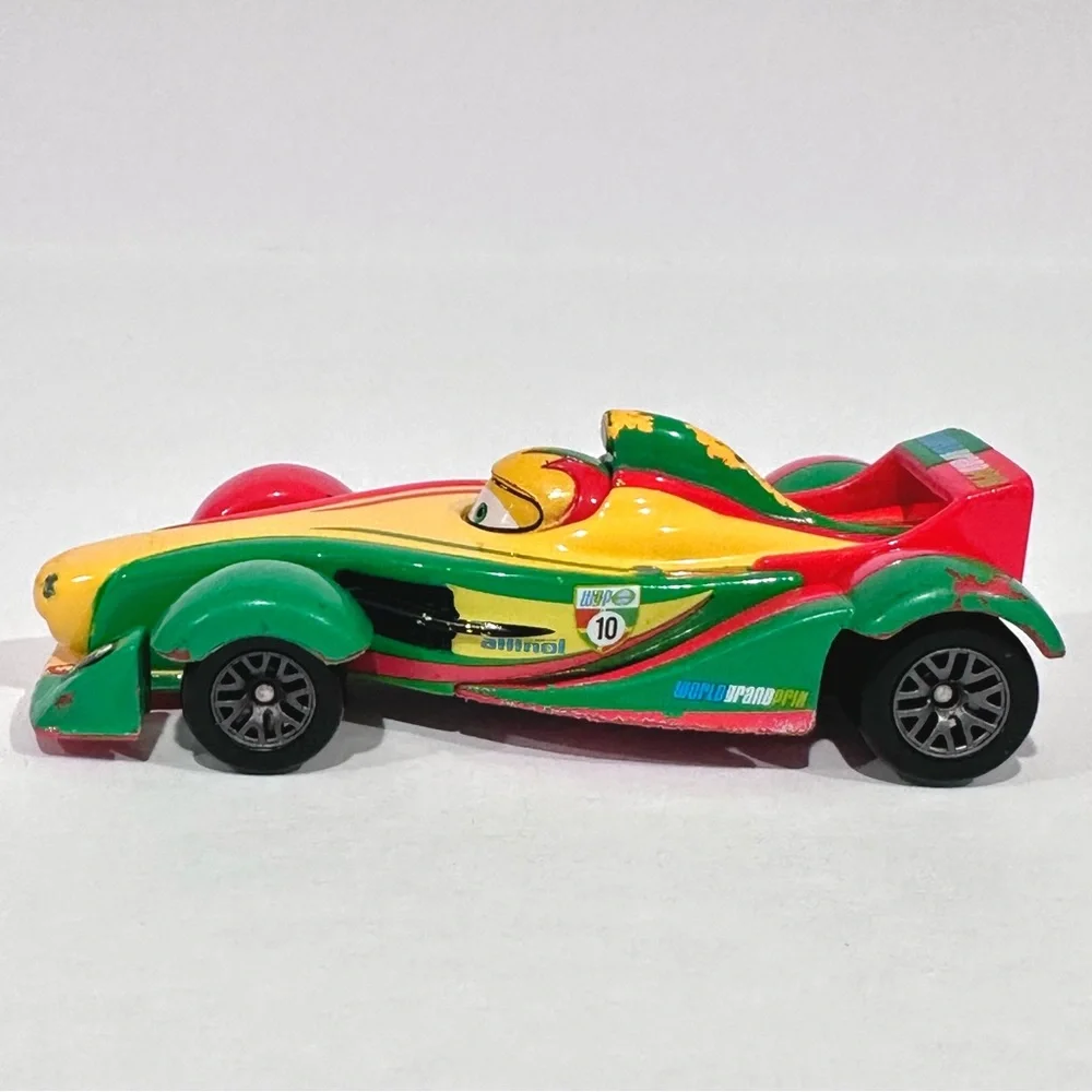 Disney Cars 2 Rip Clutchgoneski World Grand Prix Racer Die-cast